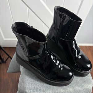 Rouge By Helium Chunky Platform Wedge Black Patent Leather Ankle Boots Size 8